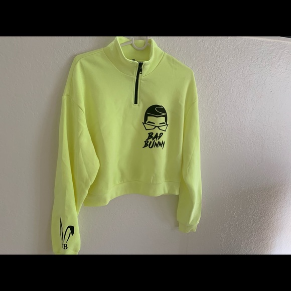 Custom Order your Bad Bunny Sweater!!😻🤩✨ - Picture 5 of 6